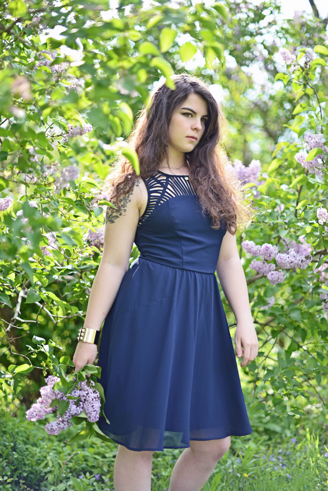 Kelsie modeling outdoors